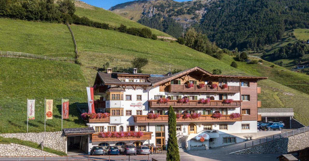 Hotel Bergfrieden Martello Exterior foto